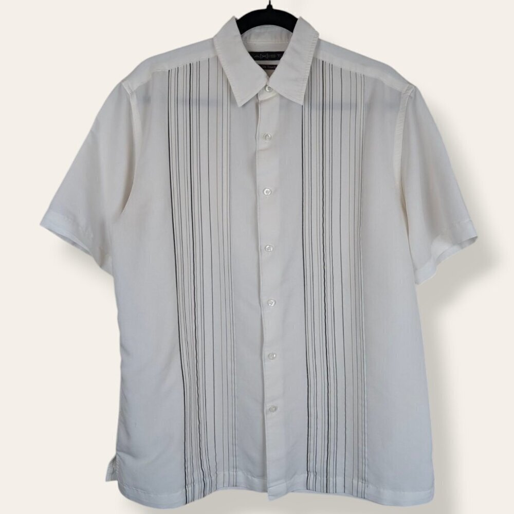 AXIST White Stripe Buttoned Shirt